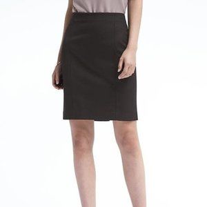 💚 BANANA REPUBLIC Worn Once Black Skirt SZ 2